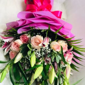 20 Pcs of pink roses and 6pcs of pink  star gazer  with some areca and gypso